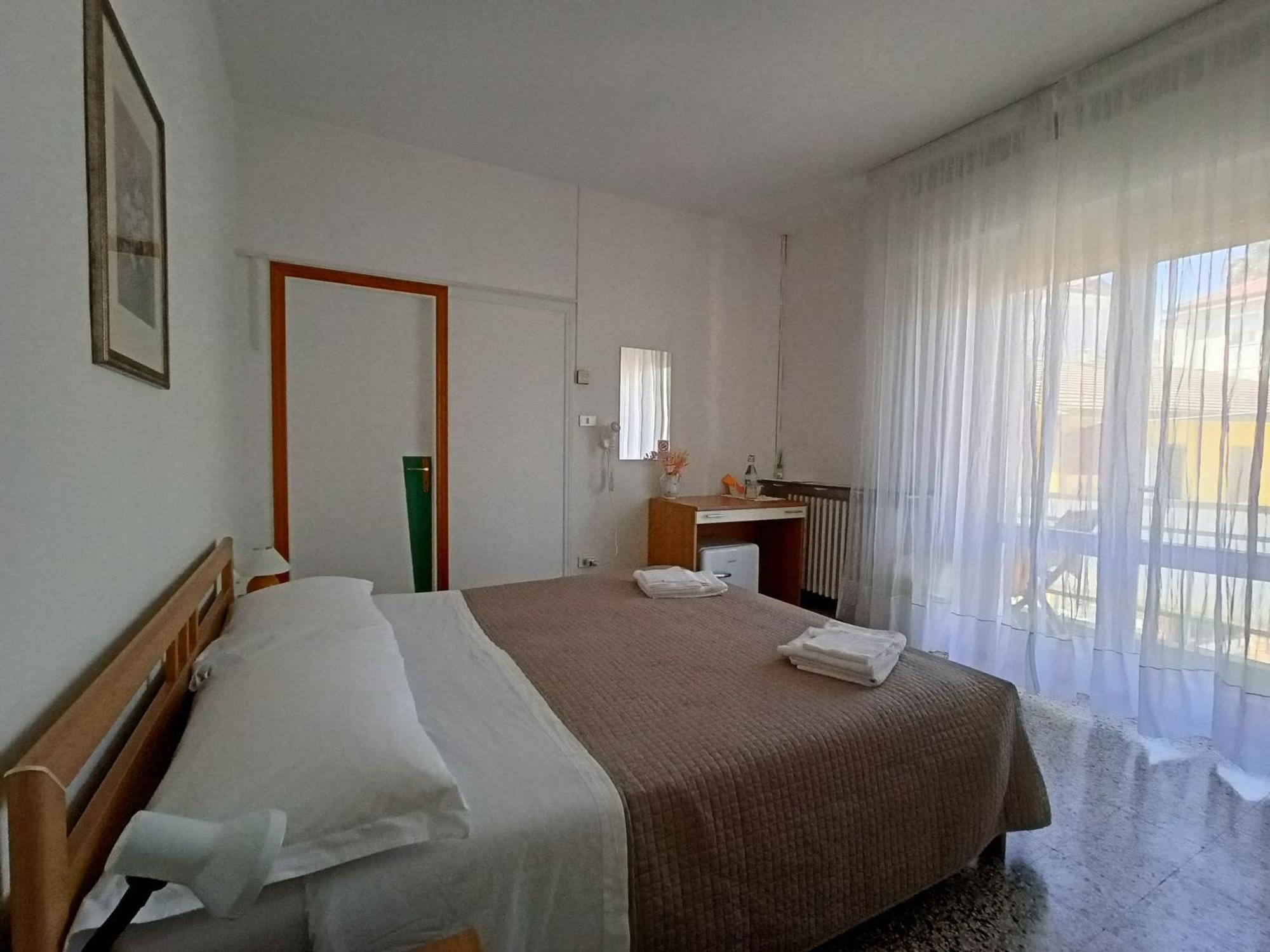 Beeliving Room&breakfast (adults Only) Riccione